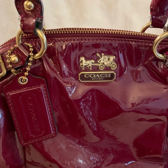 🎀 Authentic Coach Large Madison Sophia-Crimson 🎀 - Picture 9 of 10